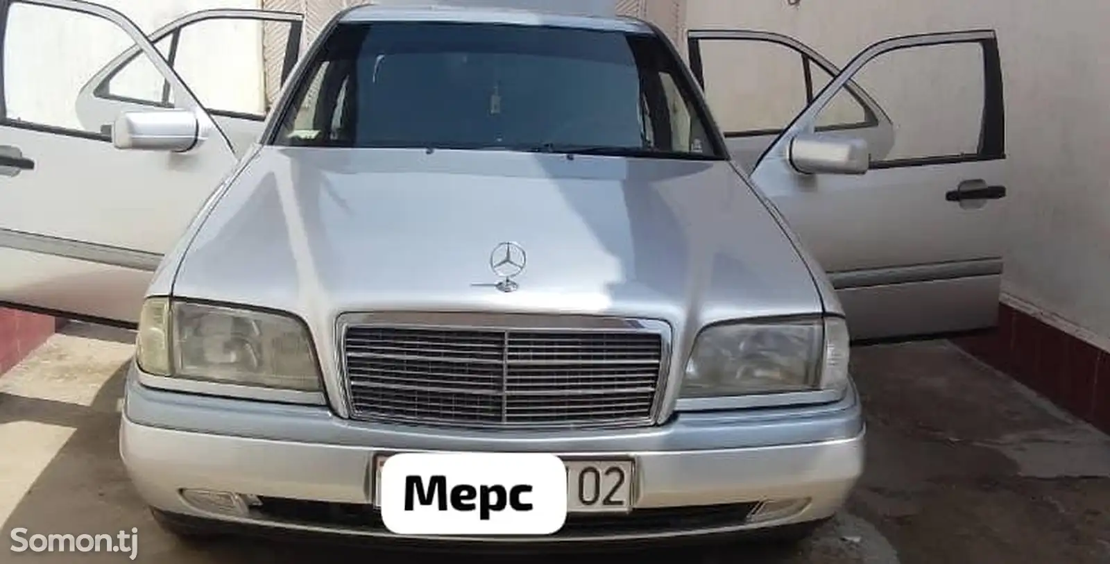 Облицовка от Mercedes benz