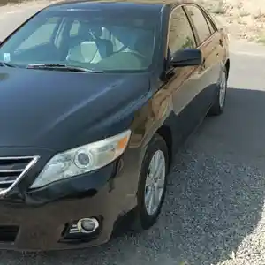 Toyota Camry, 2011