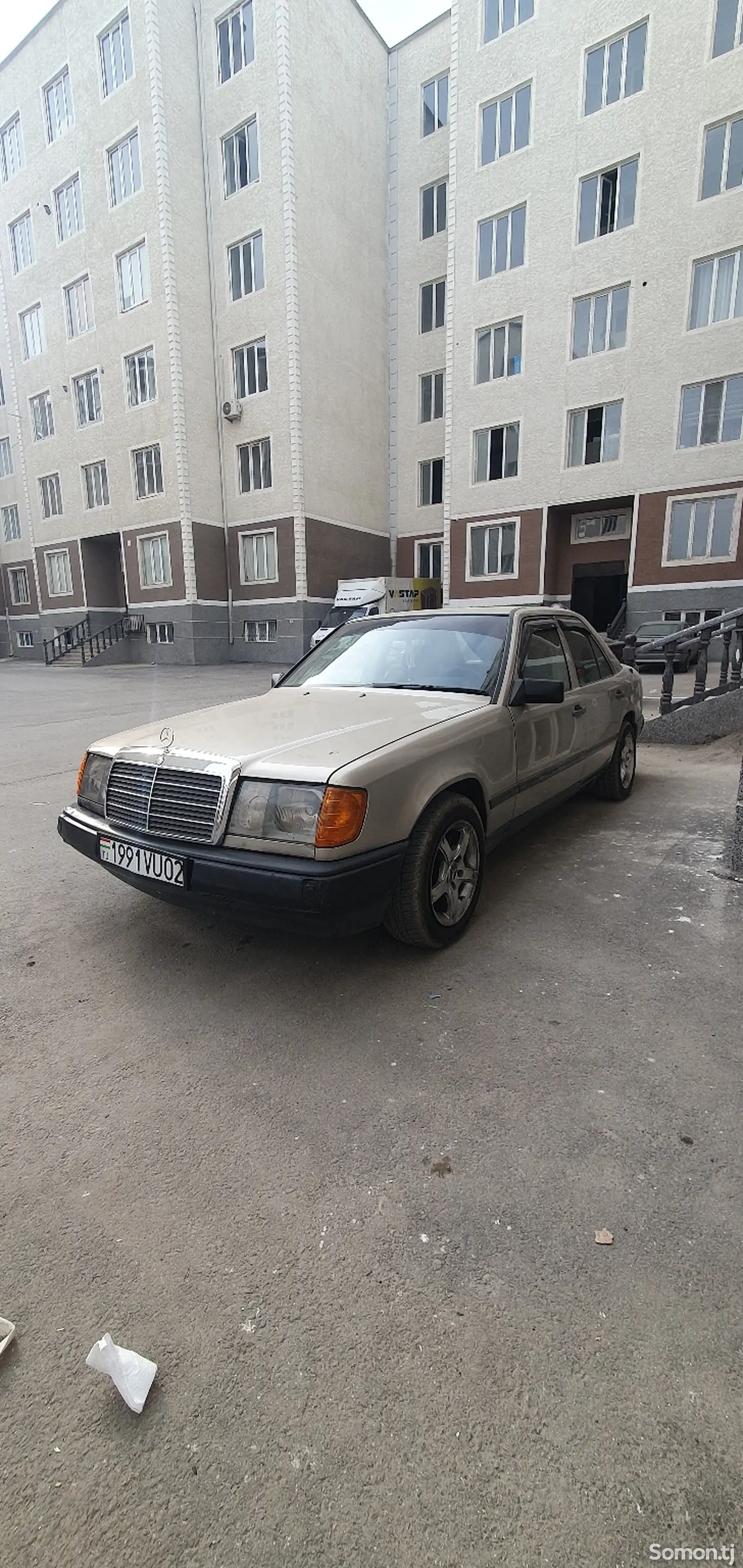 Mercedes-Benz W124, 1989-1