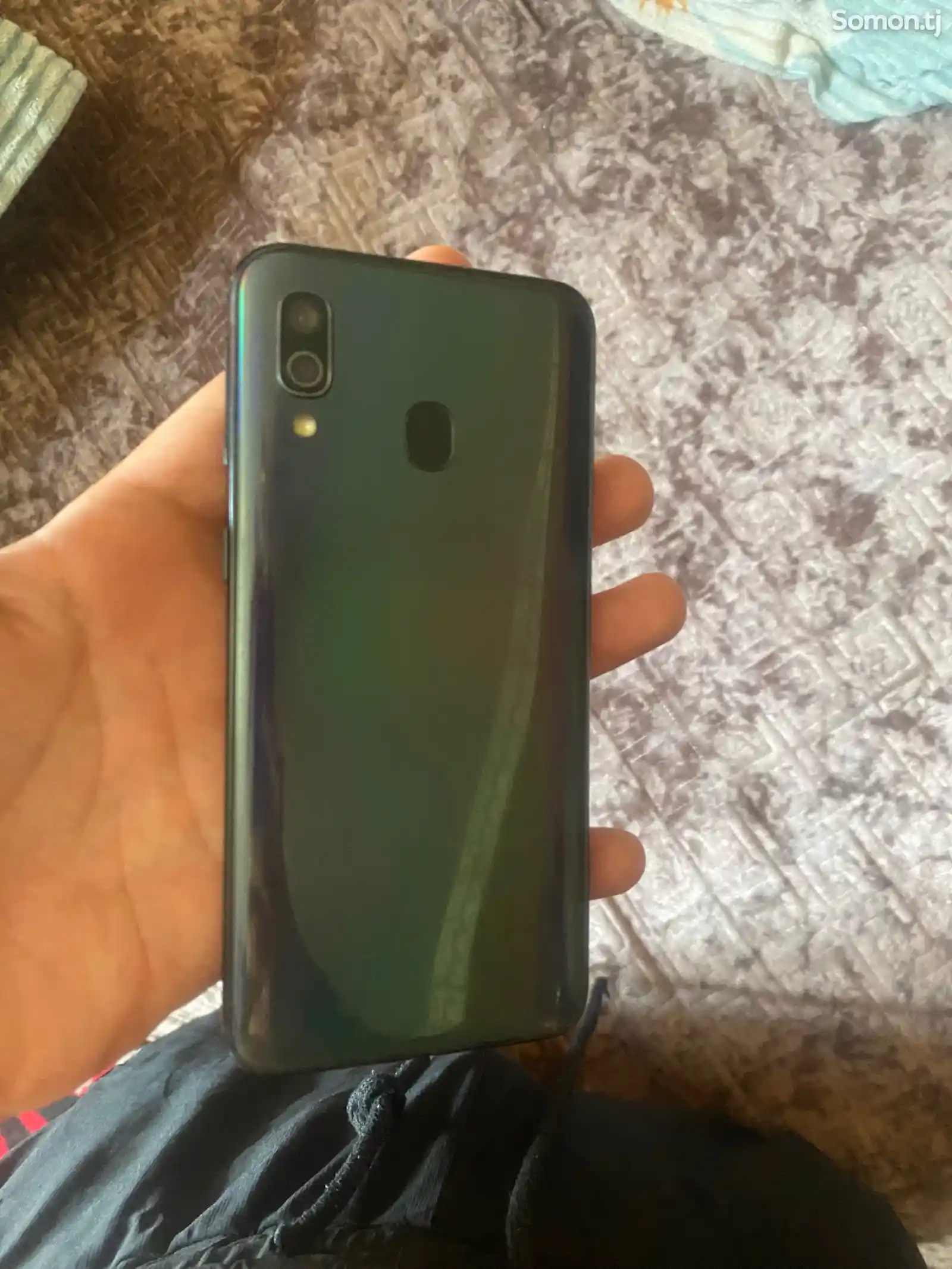 Samsung Galaxy A40-2