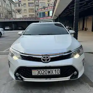 Toyota Camry, 2015