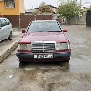 Mercedes-Benz W124, 1992