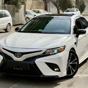 Toyota Camry, 2020