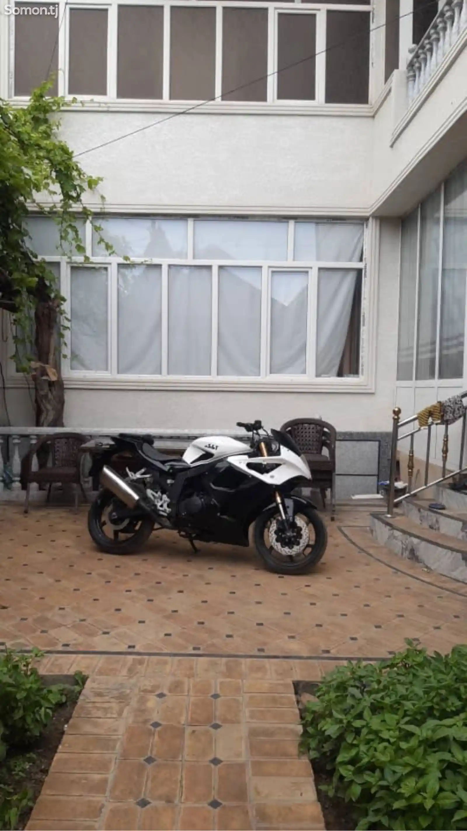 Мотоцикл Hyosung-1