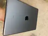 Планшет Apple iPad 8-2