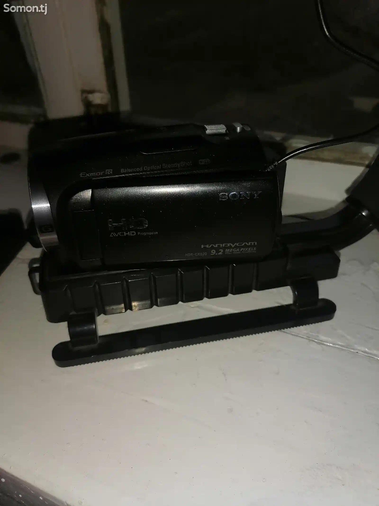 Видеокамера Sony HDR-CX620-2