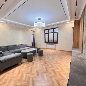 2-комн. квартира, 14 этаж, 85 м², Шохмансур