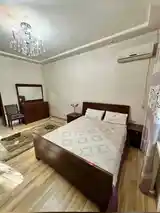 3-комн. квартира, 1 этаж, 80м², ул.М.Турсунзода 8 В 17-12