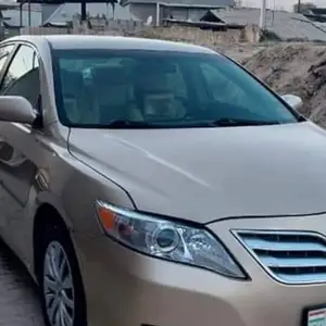 Toyota Camry, 2011