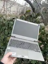 Ноутбук Toshiba-4