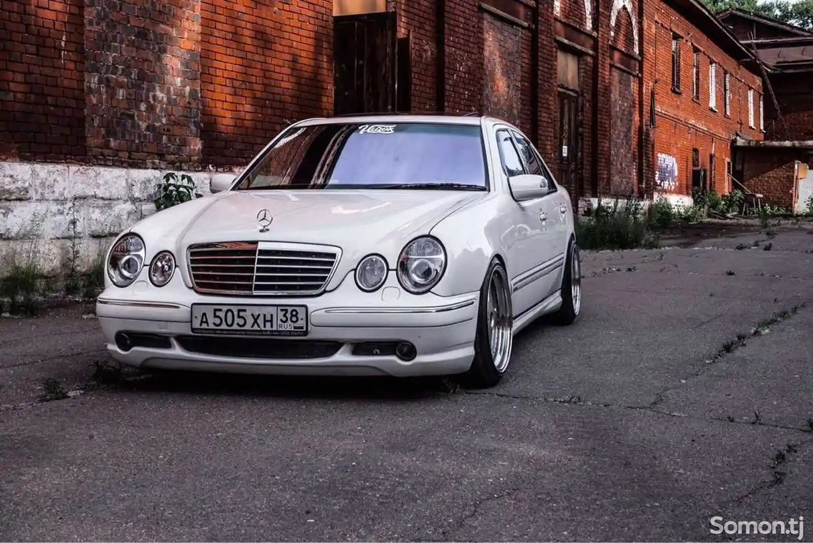 Бампер от Mercedes-Benz W210 AMG E55-4