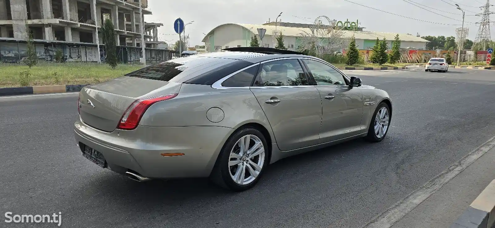 Легковые автомобили Jaguar, 2011-3