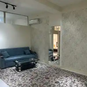 2-комн. квартира, 9 этаж, 50м², Дом печати