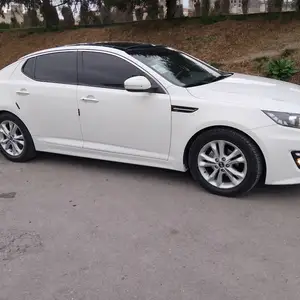 Kia K5, 2012