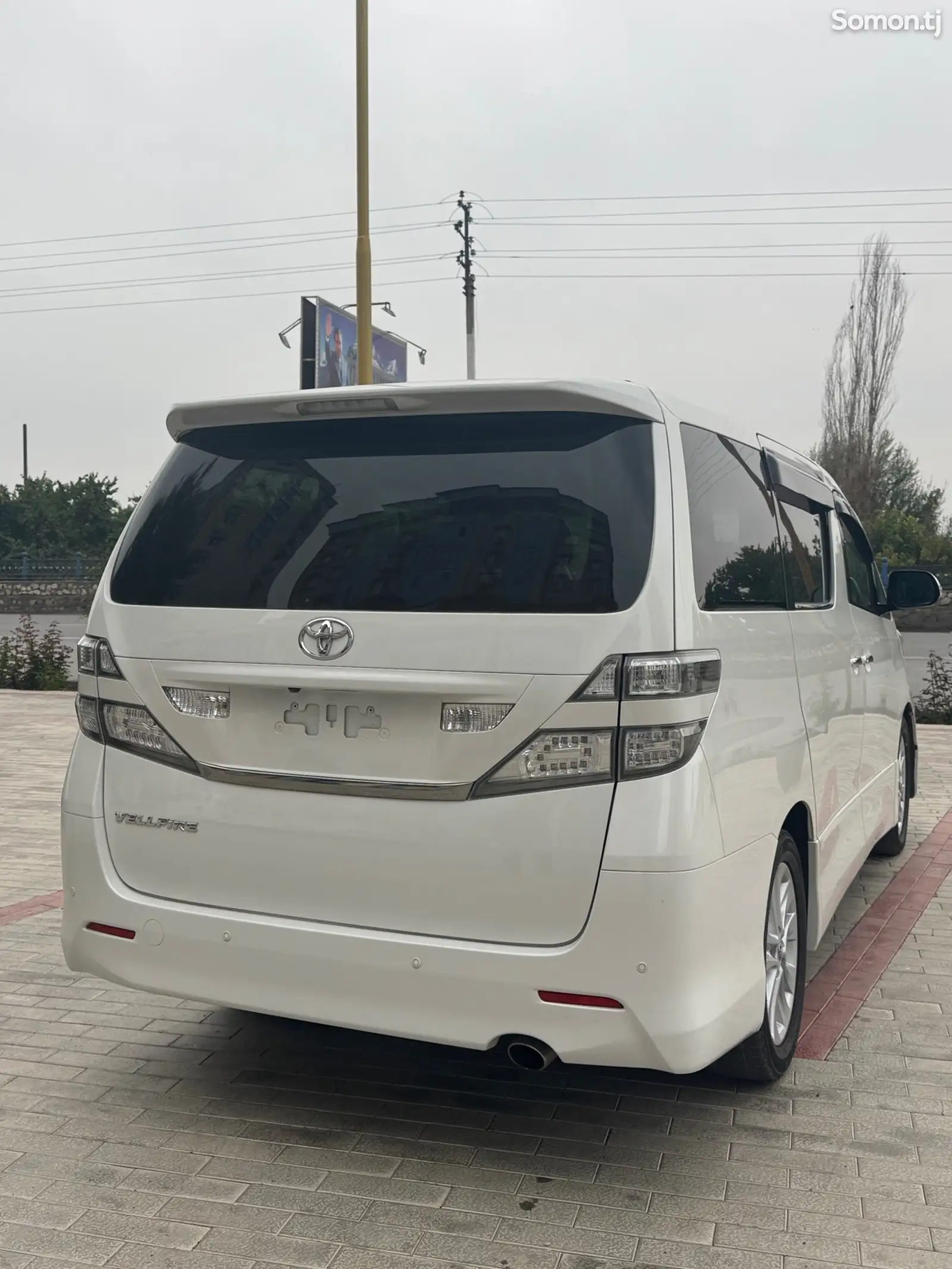 Toyota Vellfire, 2014-2