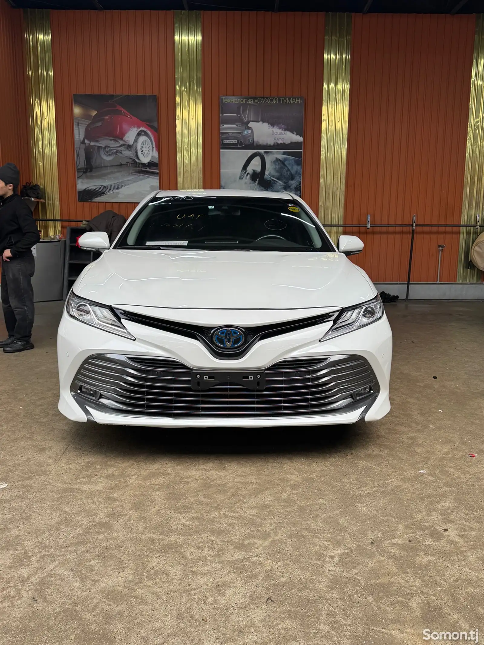 Toyota Camry, 2019-1