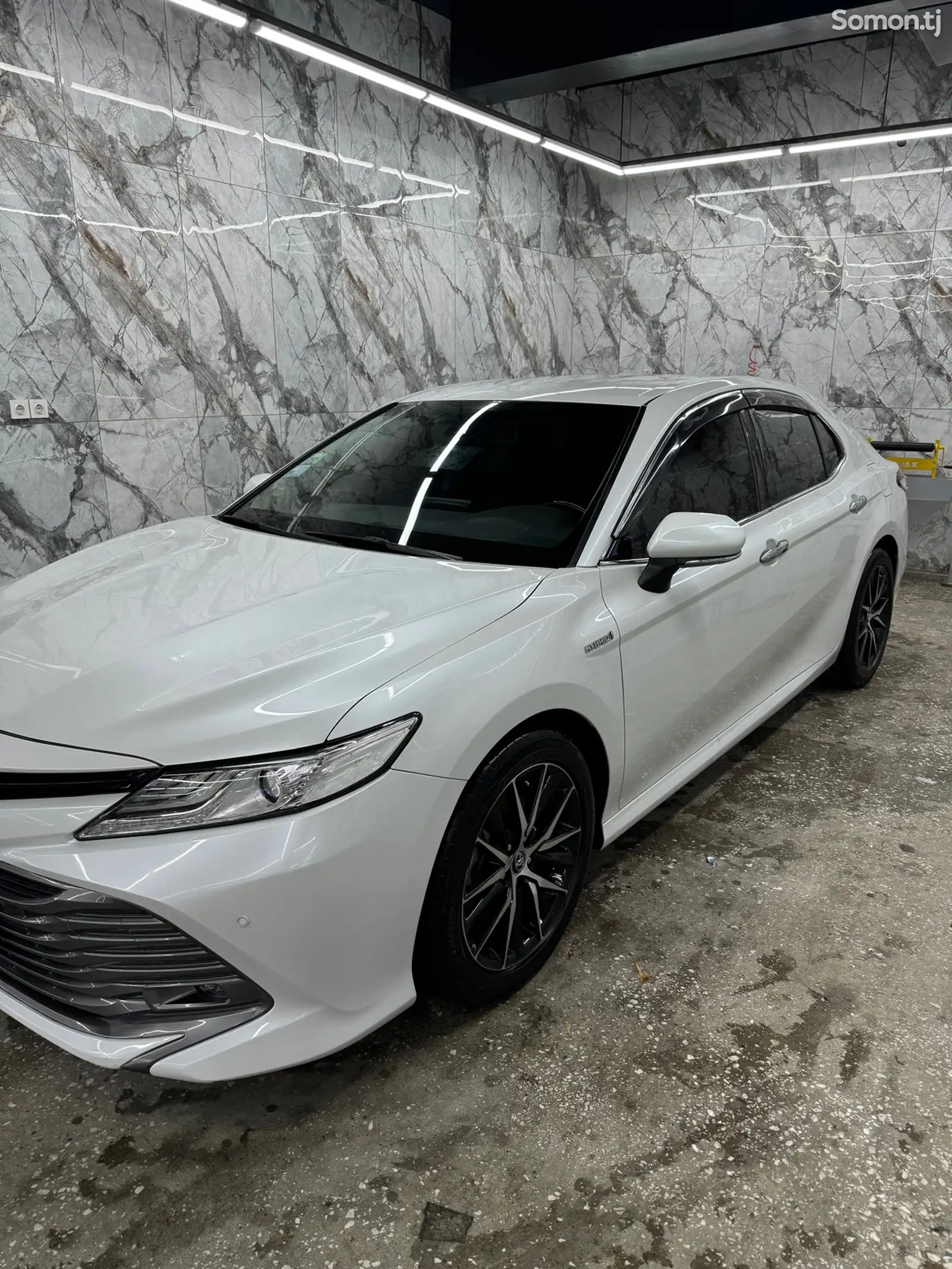 Toyota Camry, 2018-1