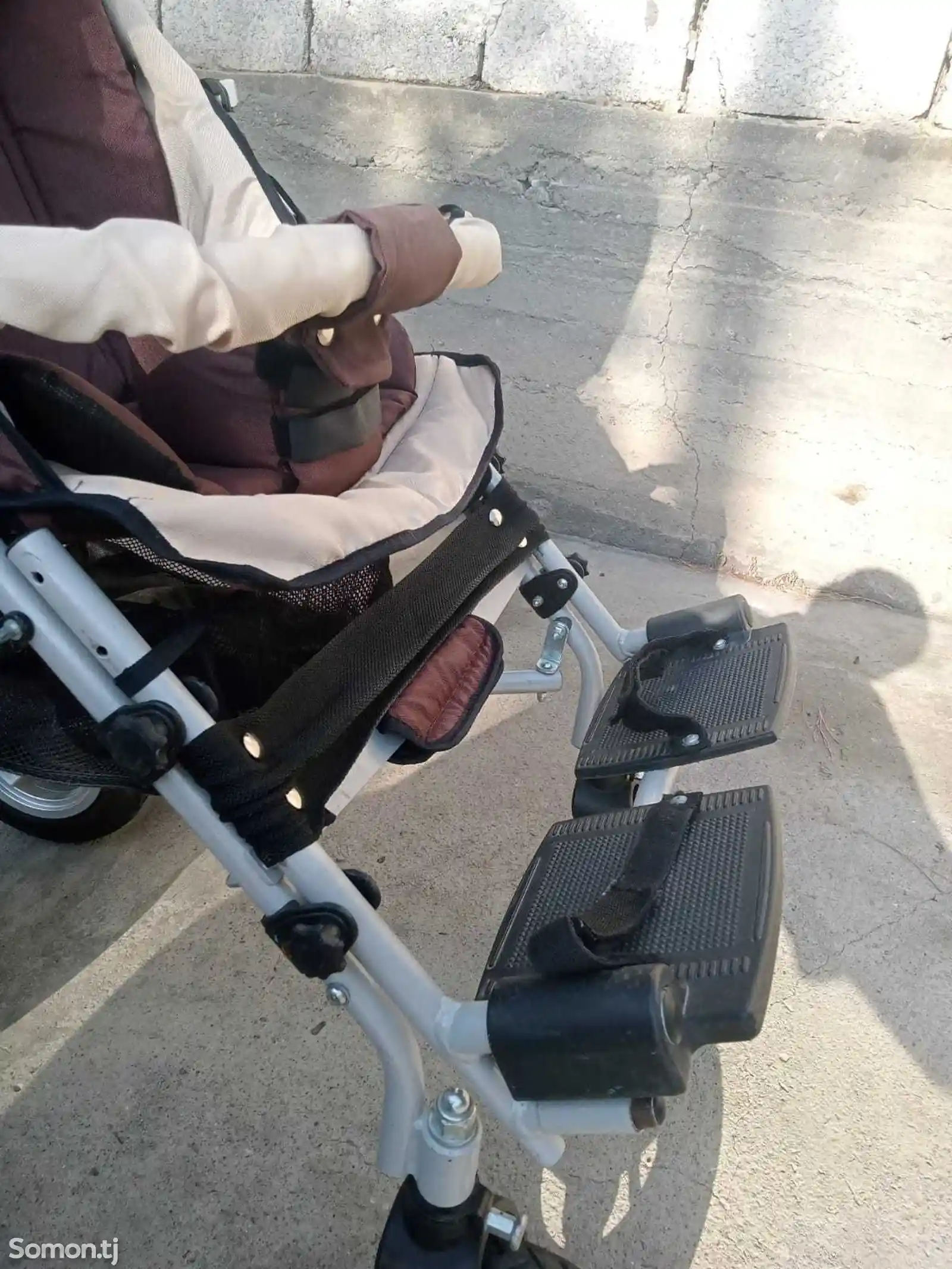 Детская инвалидная коляска-10