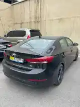 Hyundai Elantra, 2019-3