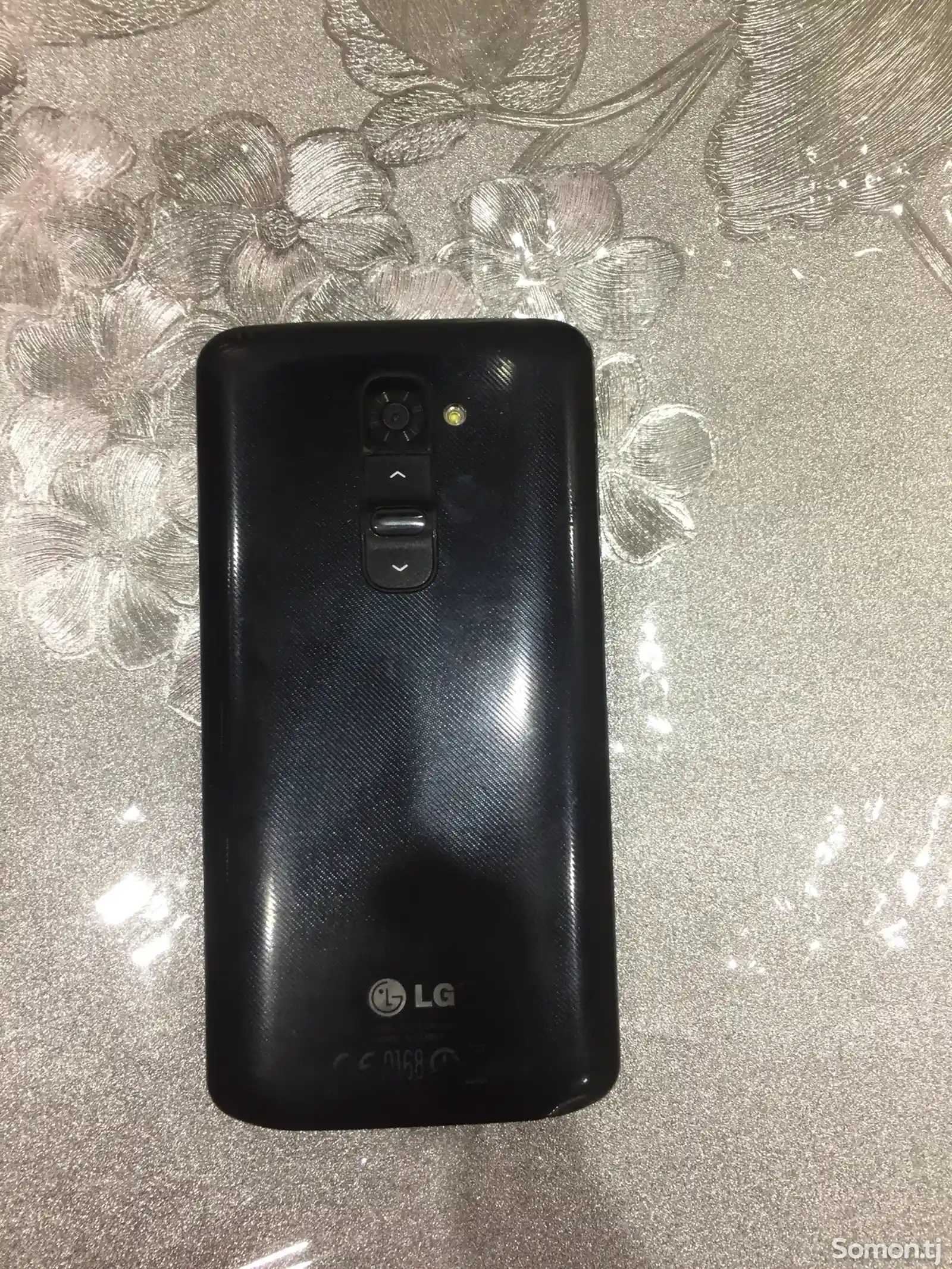 Телефон LG G2-1