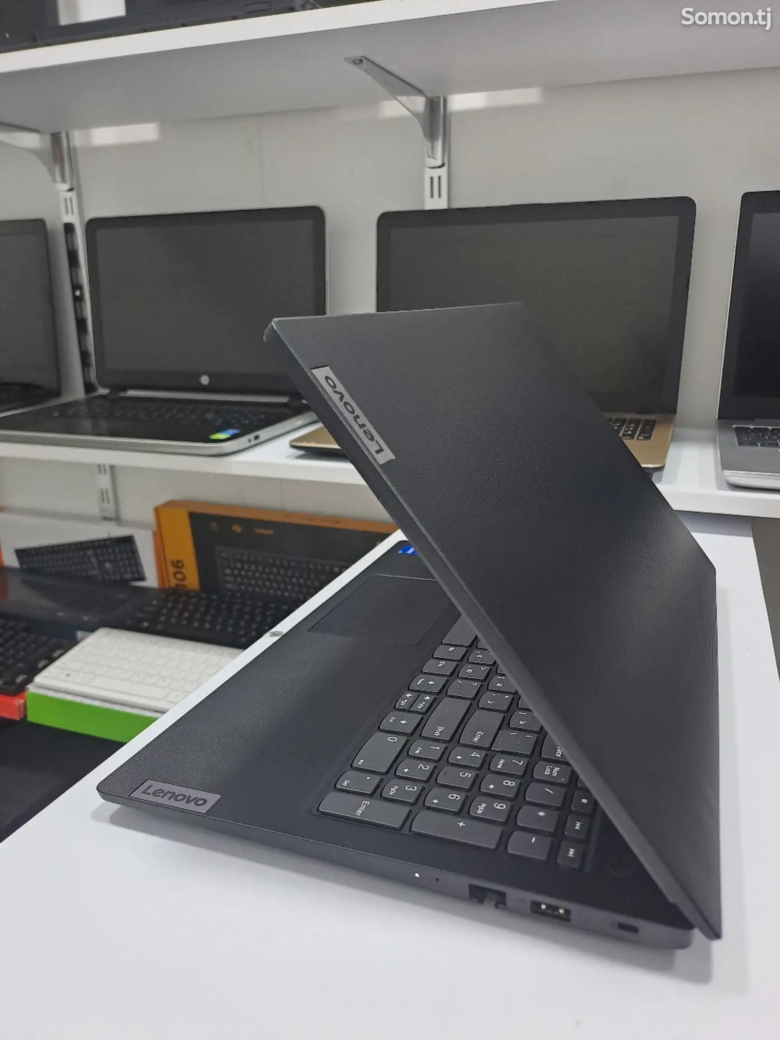 Ноутбук Lenovo i5-13gen-4