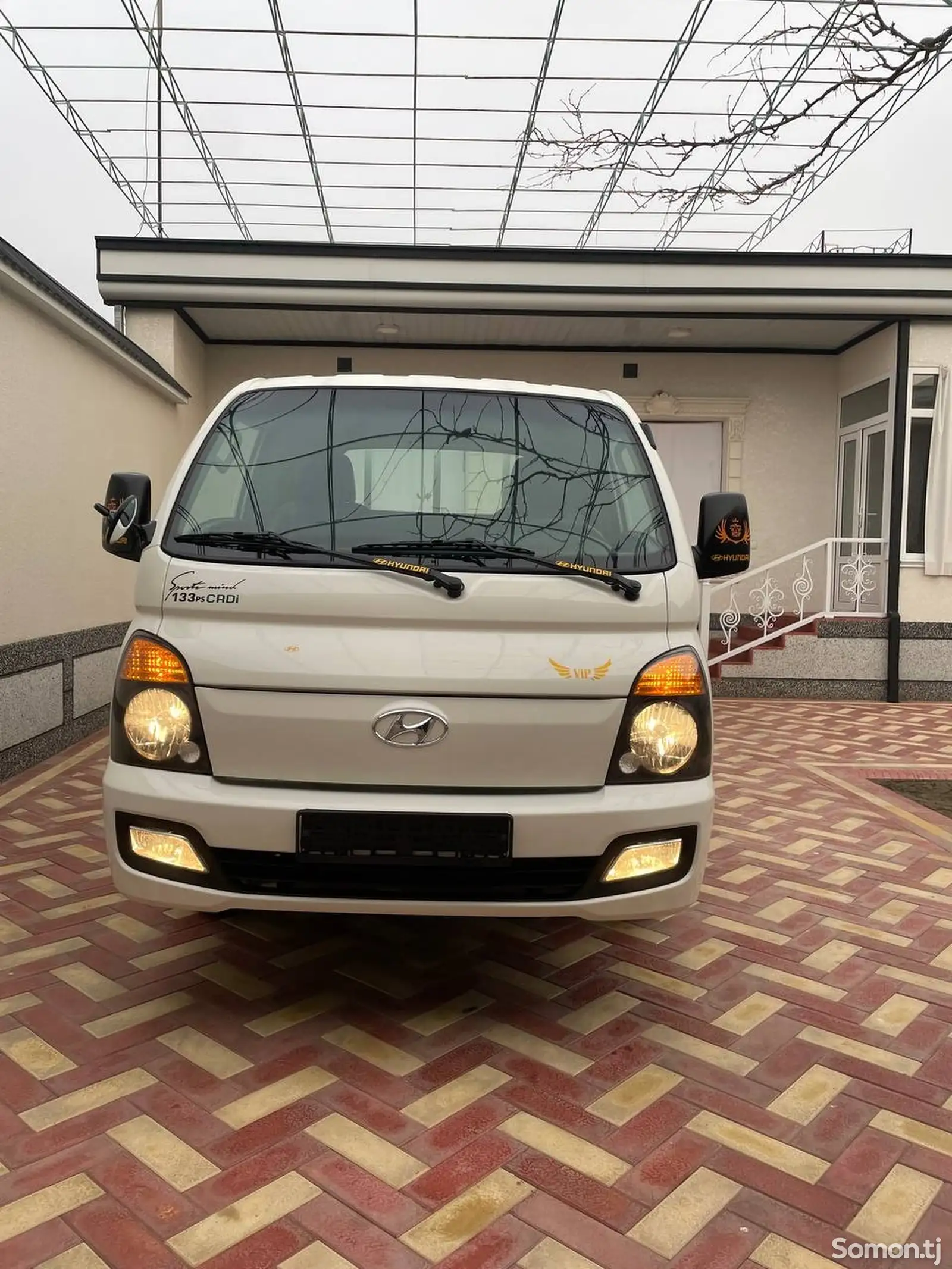 Бортовой автомобиль Hyundai Porter, 2016-1