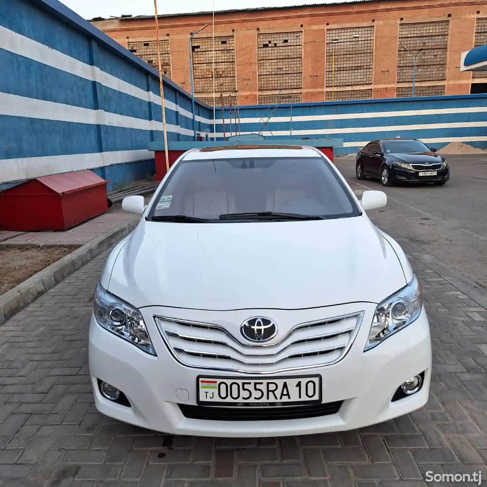 Toyota Camry, 2010-8