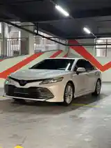 Toyota Camry, 2018-3