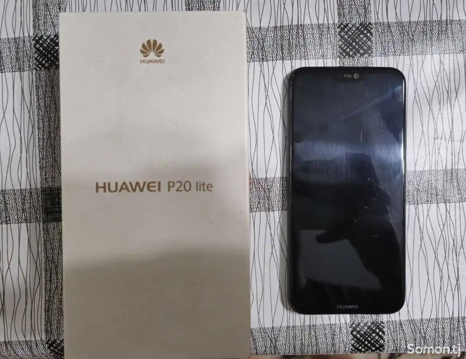 Huawei P20 lite-2