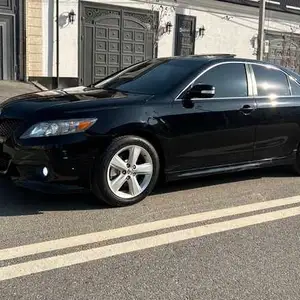 Toyota Camry, 2011