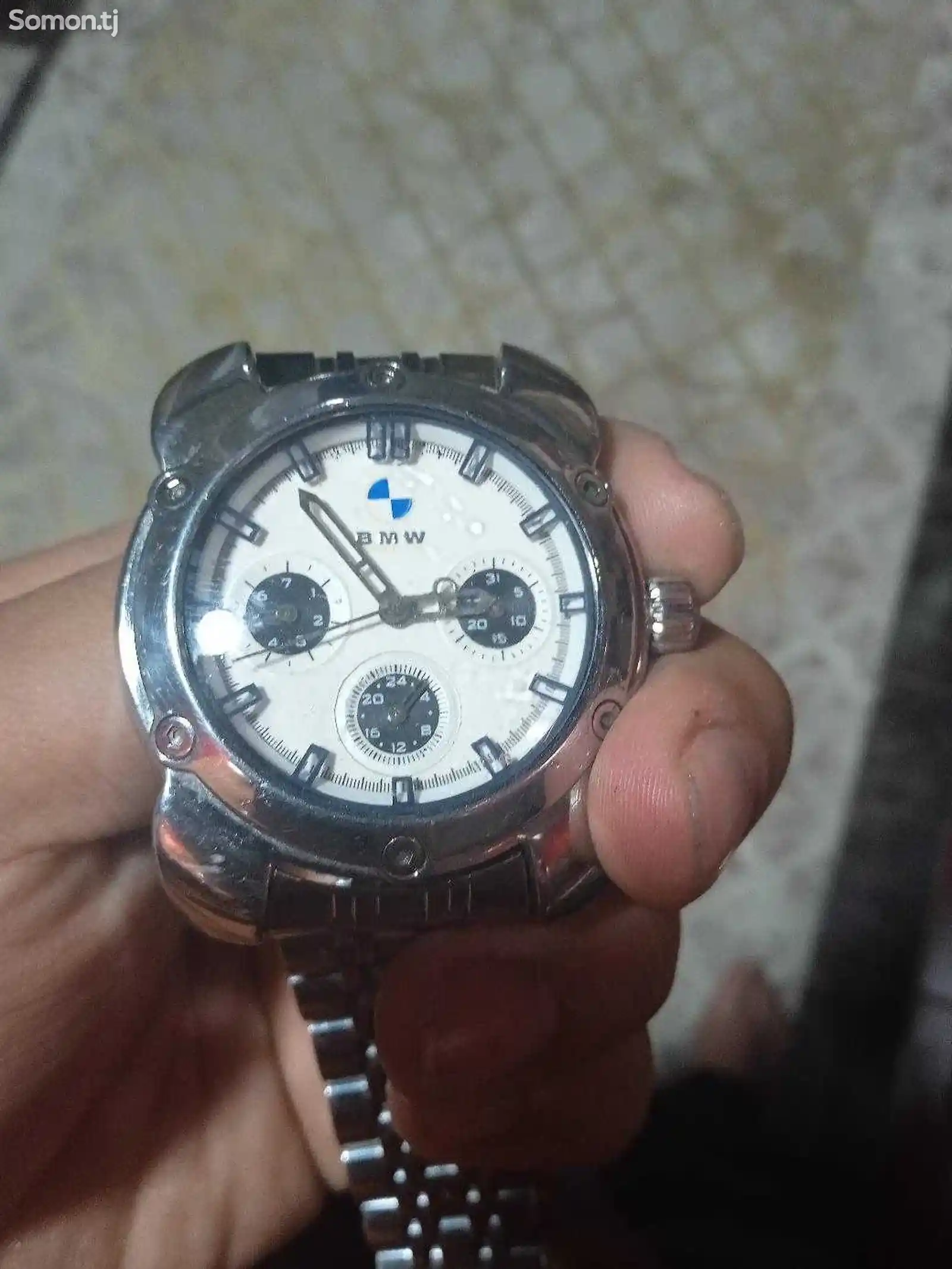 Часы BMW-1