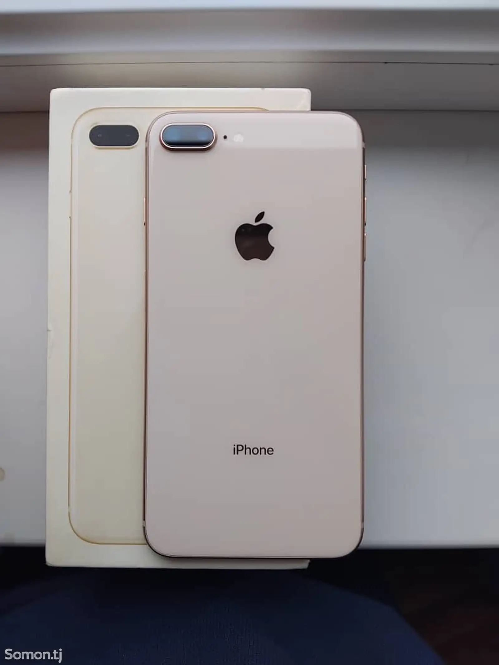 Apple iPhone 8 plus, 64 gb, Gold-1