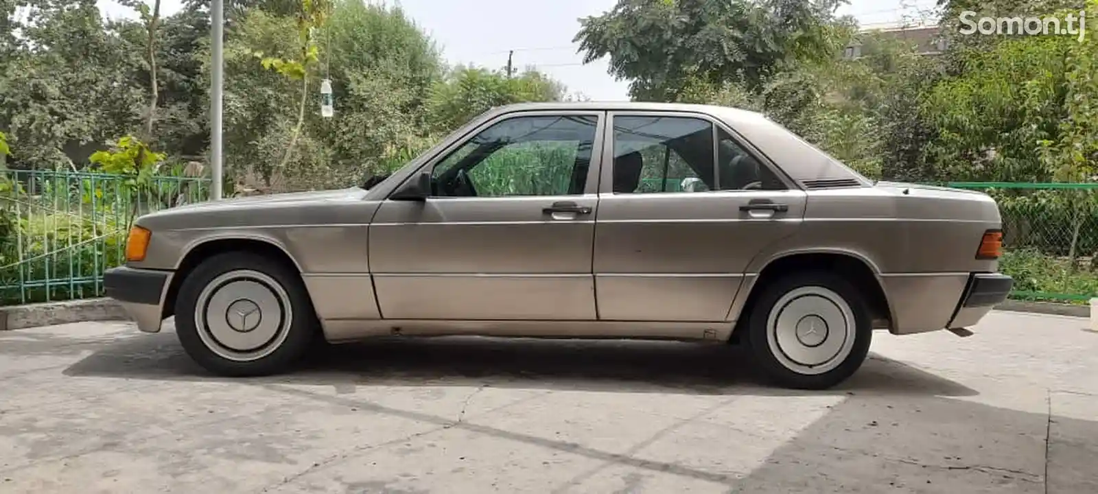 Mercedes-Benz W201, 1990-4