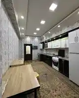 2-комн. квартира, 7 этаж, 90м², зарафшон-6