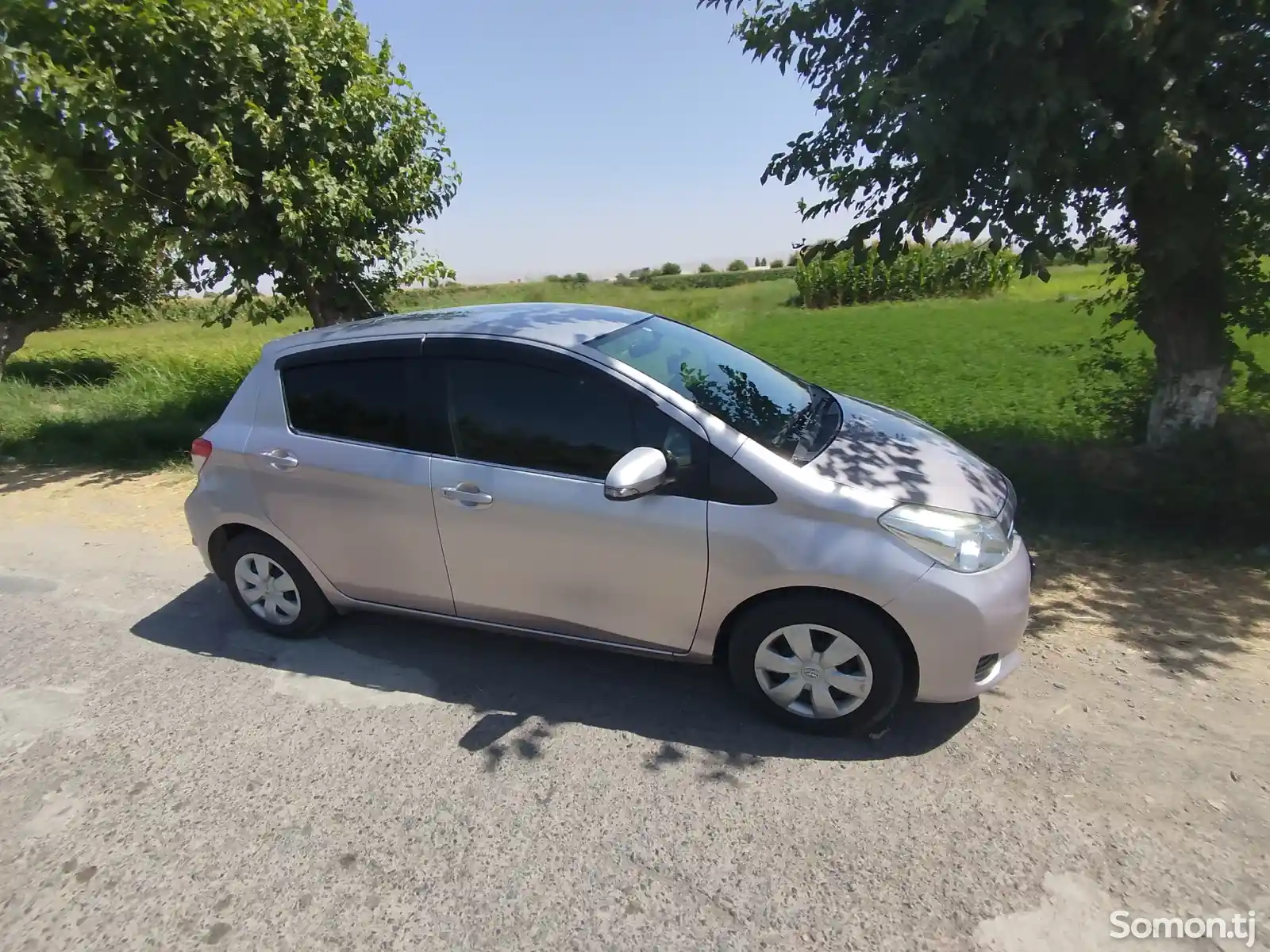 Toyota Vitz, 2011-7