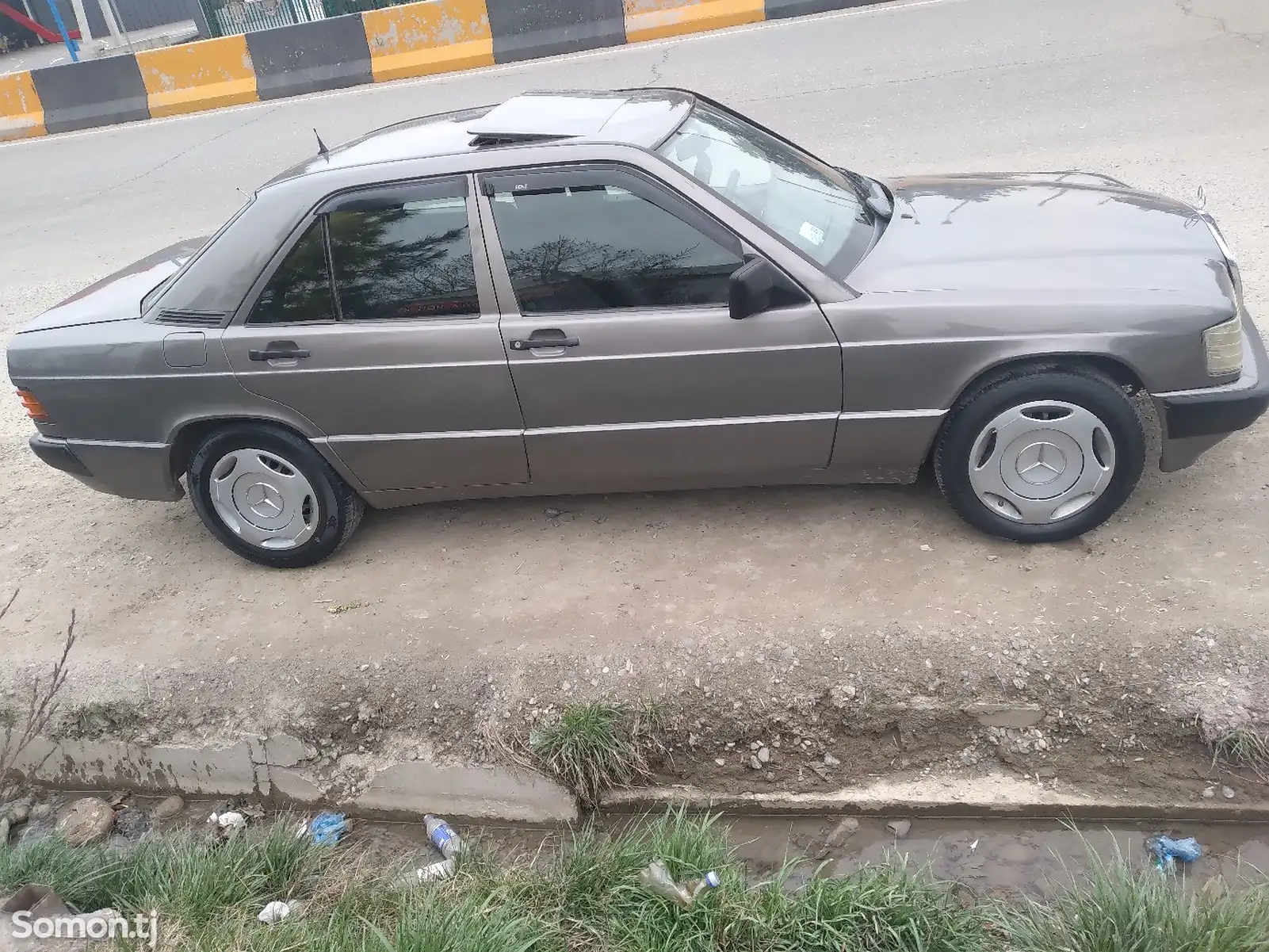 Mercedes-Benz W201, 1988-1