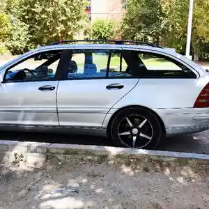 Mercedes-Benz C class, 2001