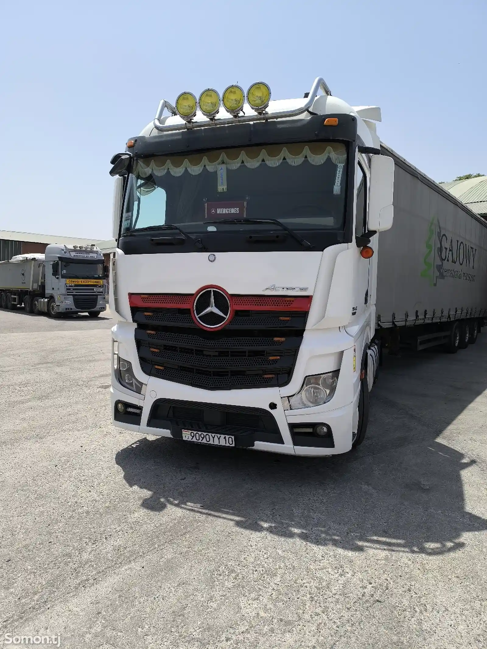 Контейнеровоз Mercedes-Benz Actros, 2013-1