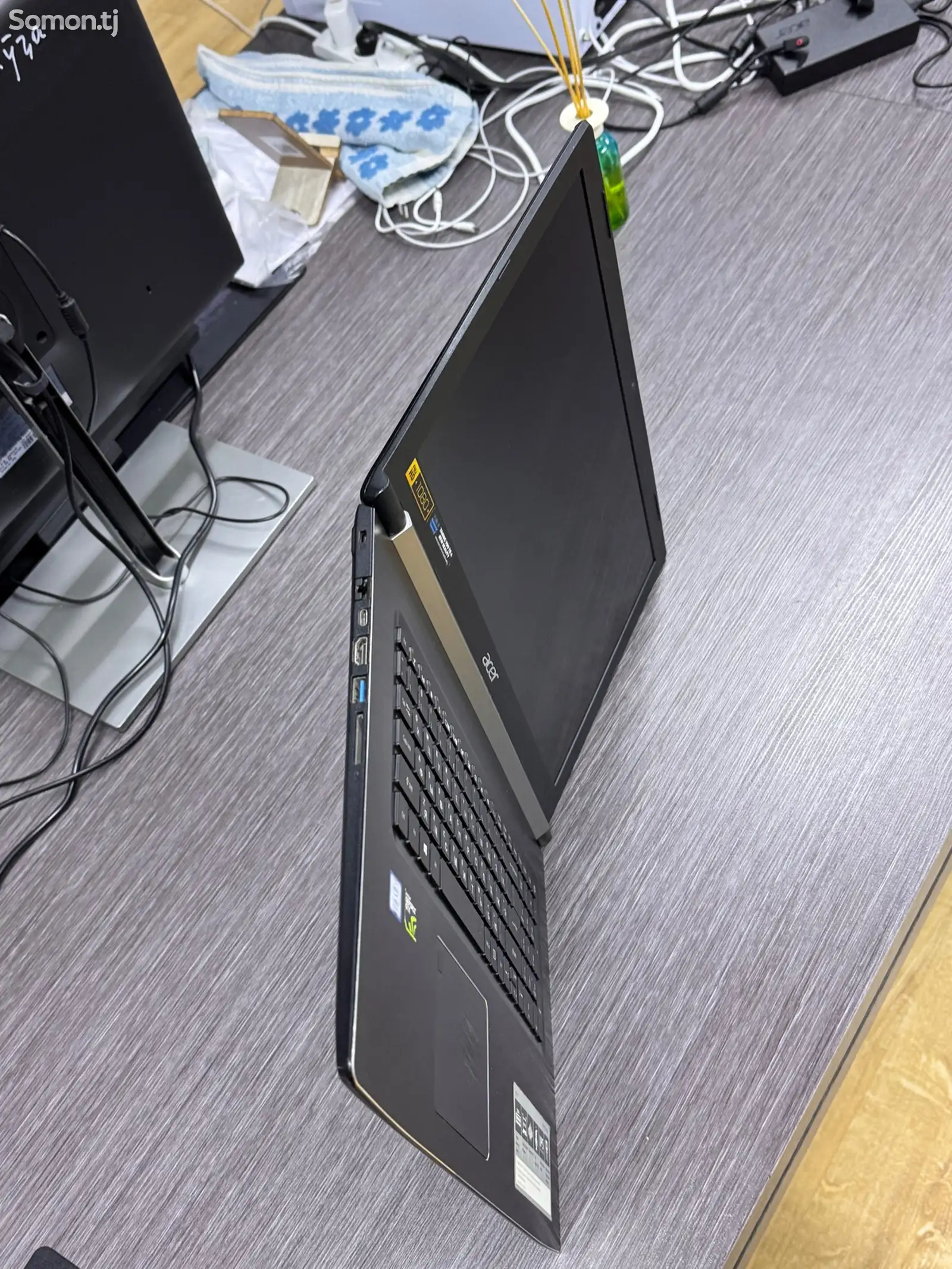 Ноутбук Acer Aspire 7-1