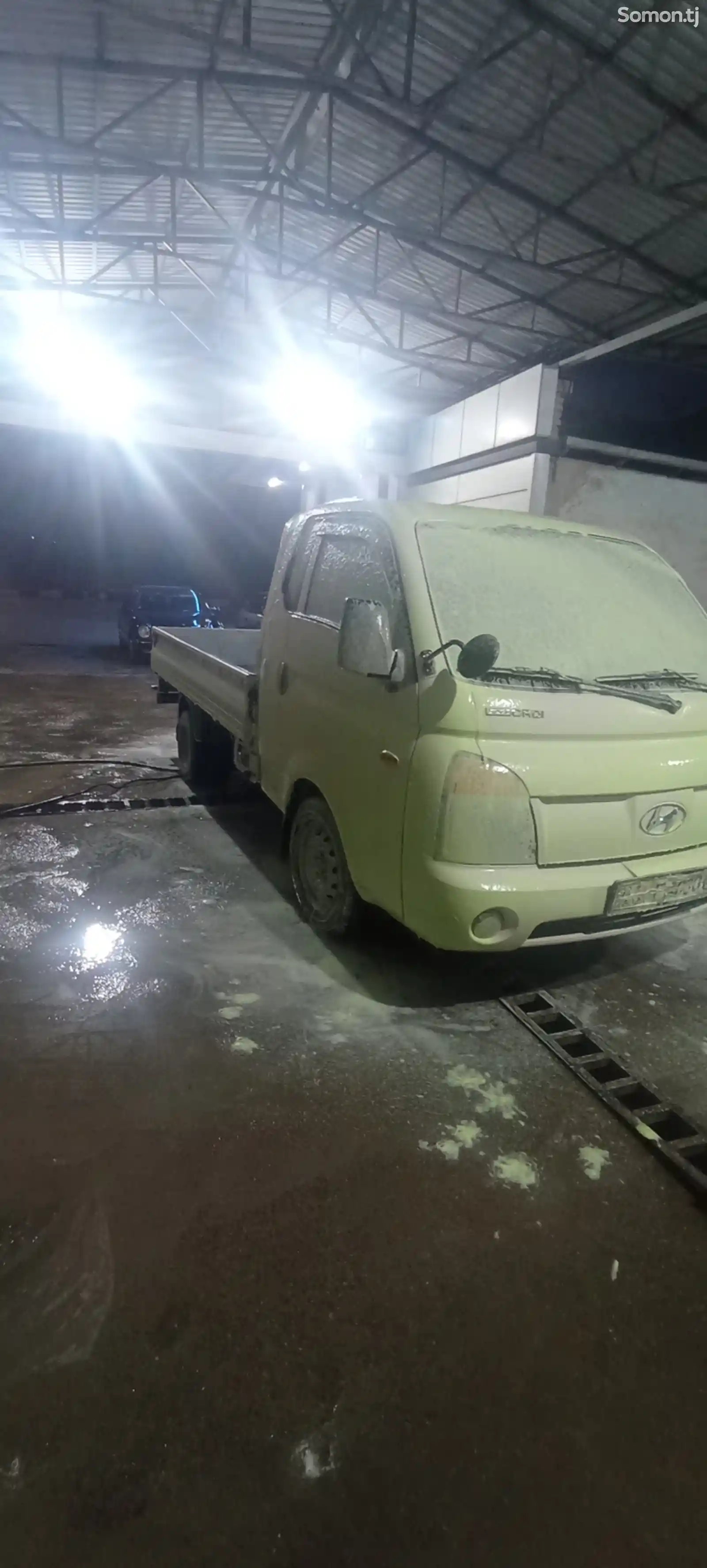 Бортовой автомобиль Hyundai Porter 2, 2010-3