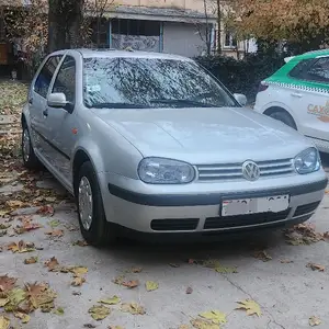 Volkswagen Golf, 1998