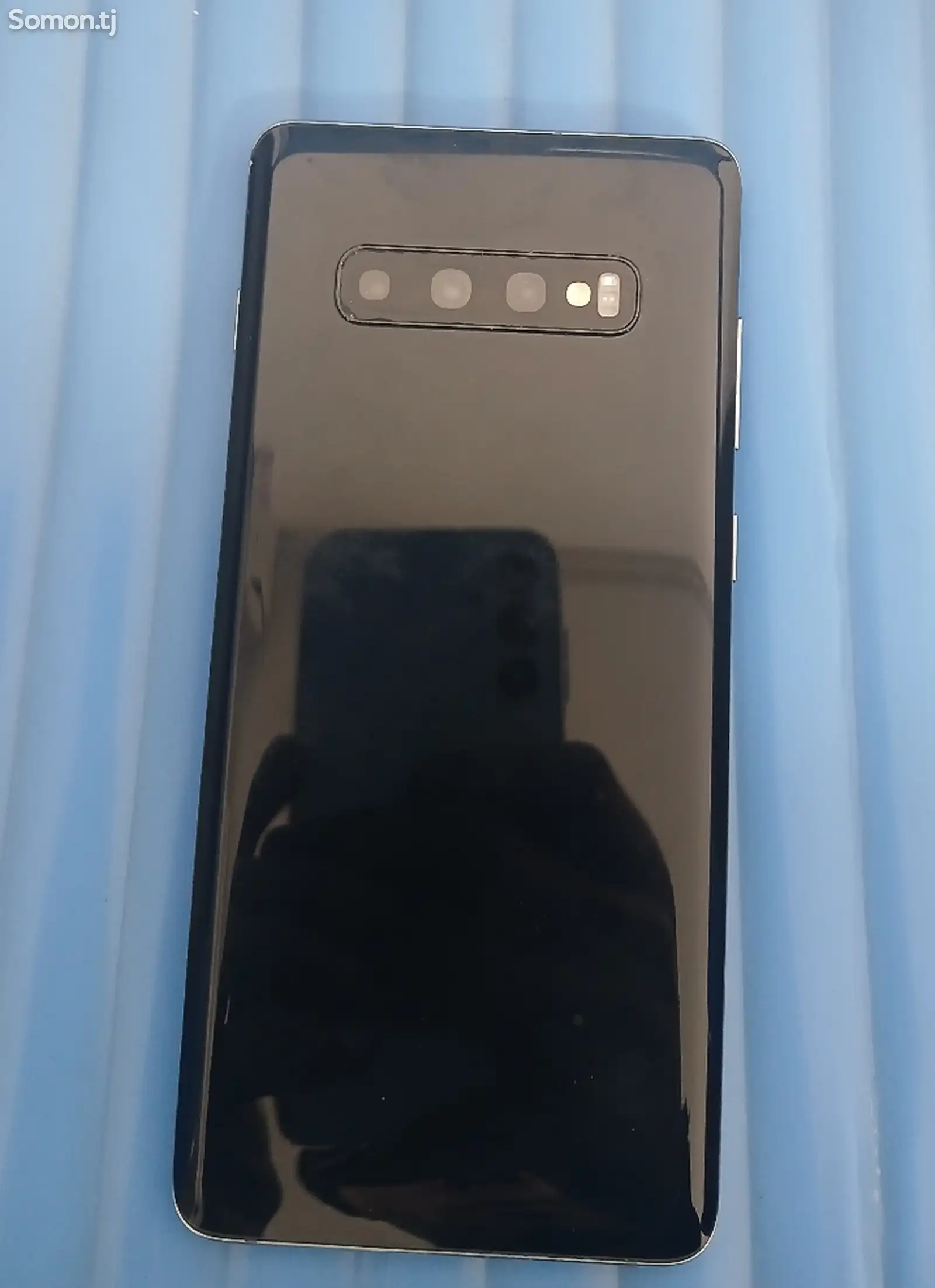 Samsung Galaxy s10 plus-1