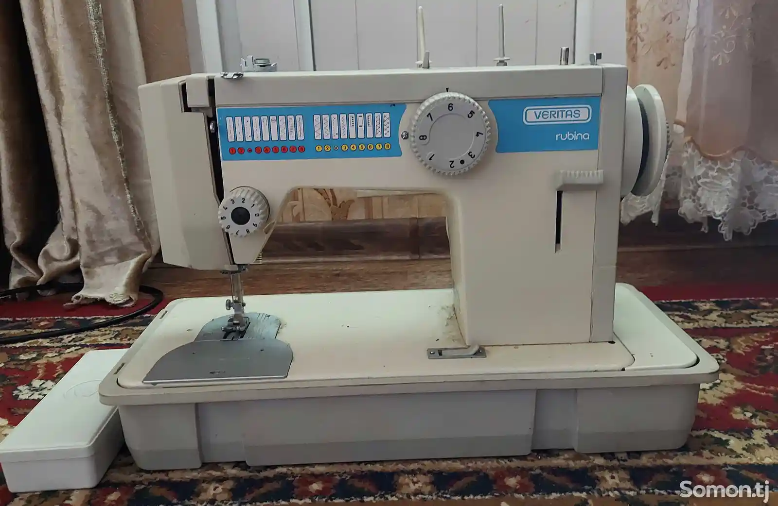 Швейная машина Veritas Rubina-1