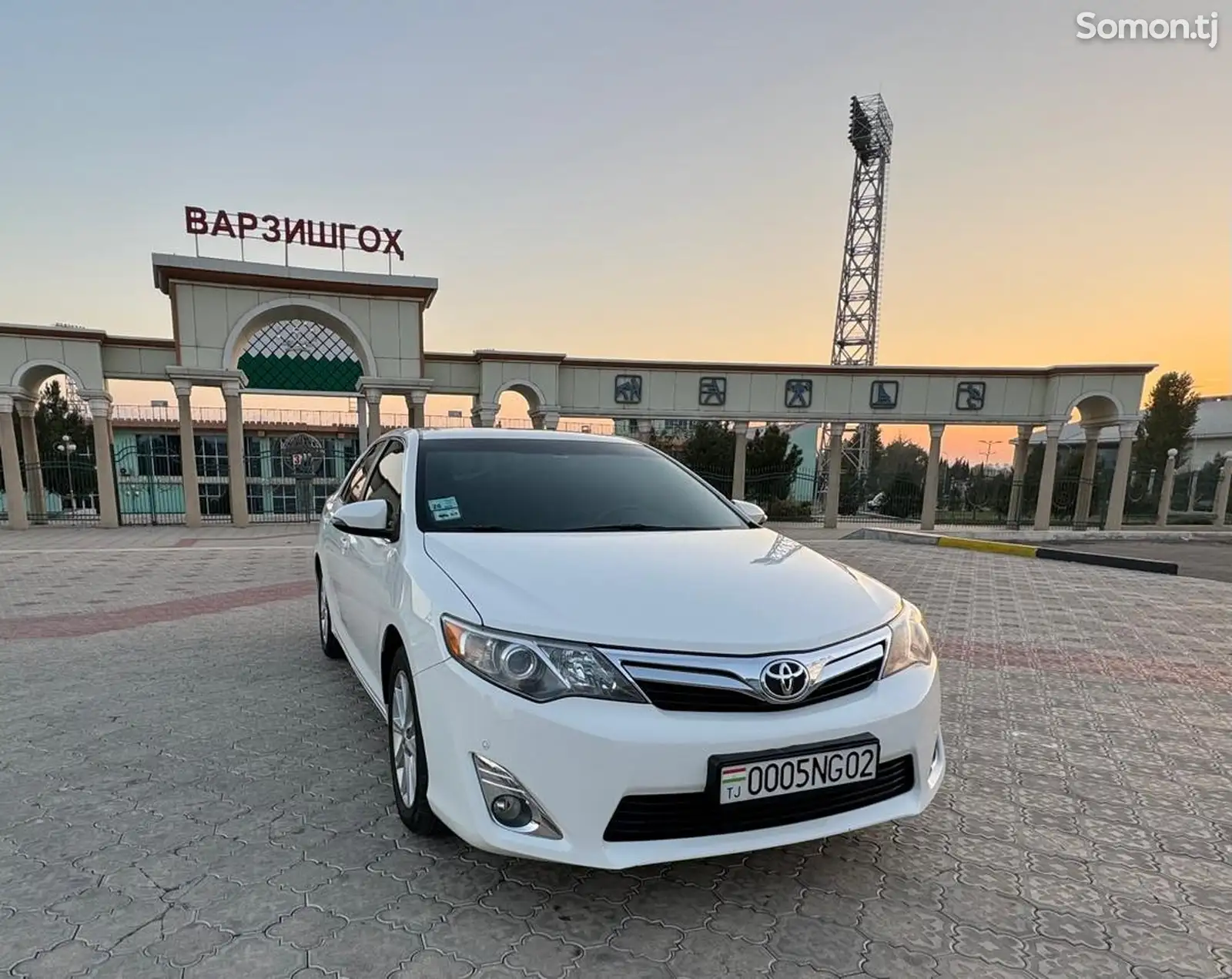 Toyota Camry, 2013-1