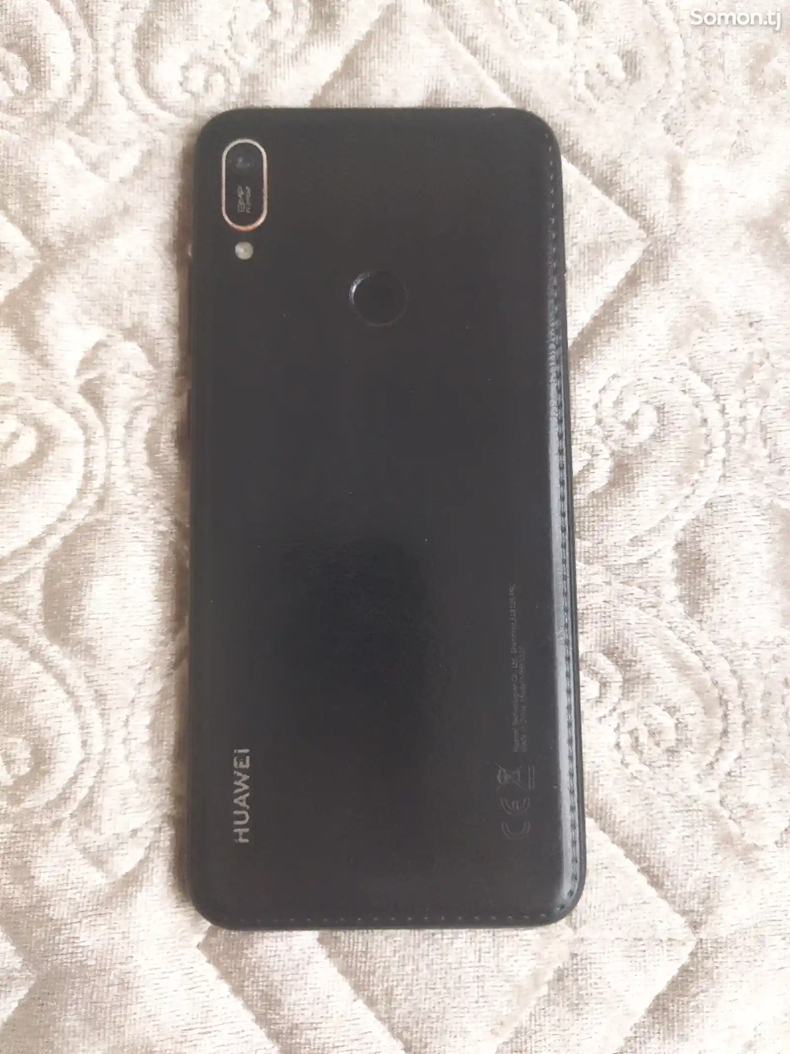 Телефон Huawei-6