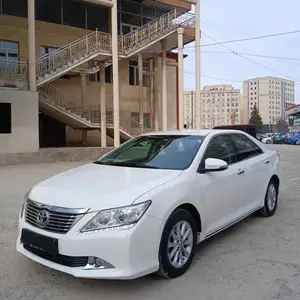 Toyota Camry, 2015