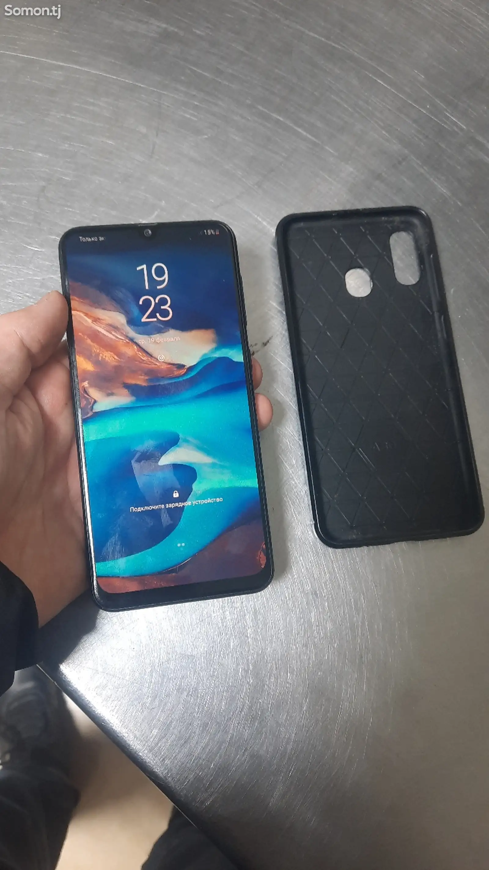 Samsung Galaxy a30-1