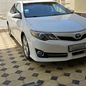 Toyota Camry, 2012