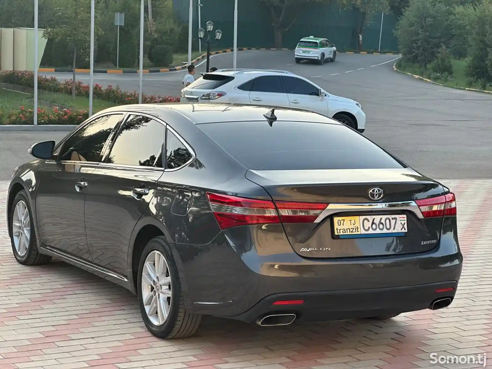 Toyota Avalon, 2014-5