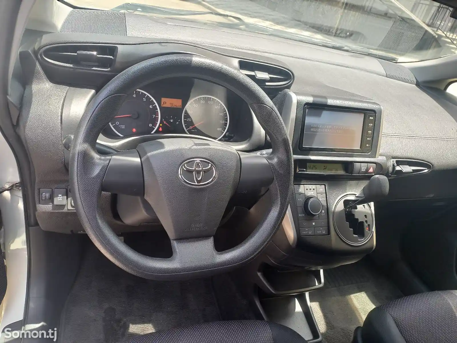 Toyota Wish, 2014-5